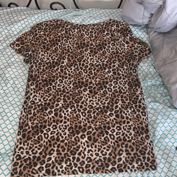 PINK victoria’s secret v-neck - Picture 2 of 2